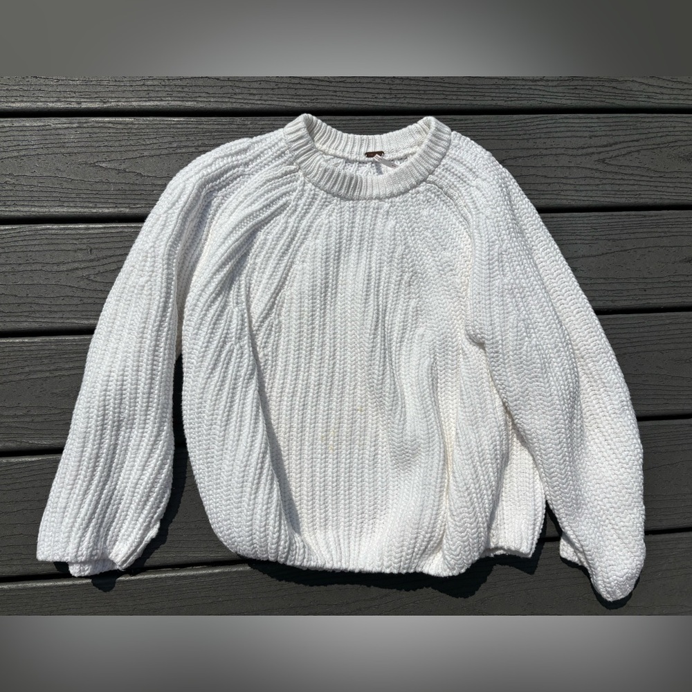 Free people white sweater - size medium